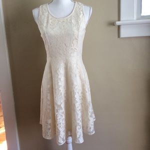 ILLA ILLA Cream Lace Fit-N-Flare Feminine NWT Dress, Medium